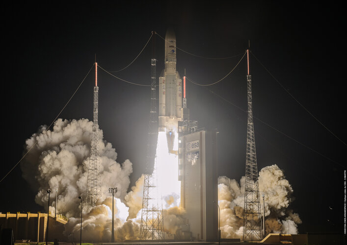 Ariane 5 liftoff