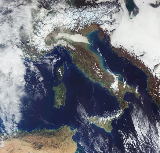 Heavy snowfall in the Alps has been recorded over the past weeks. The Copernicus Sentinel-3 mission captured this image of the snow-covered Alps on 14 December.