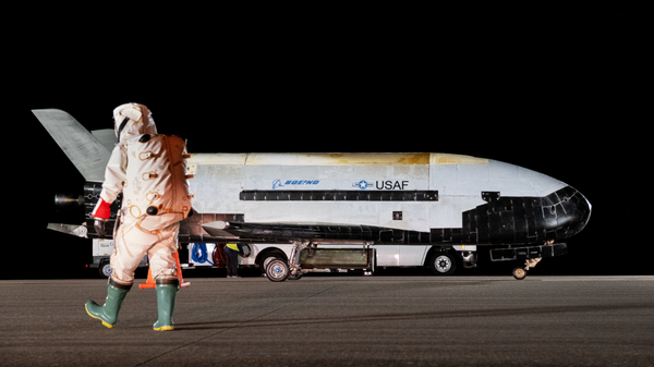 The X-37B orbital test vehicle concluded its sixth successful mission early Saturday.