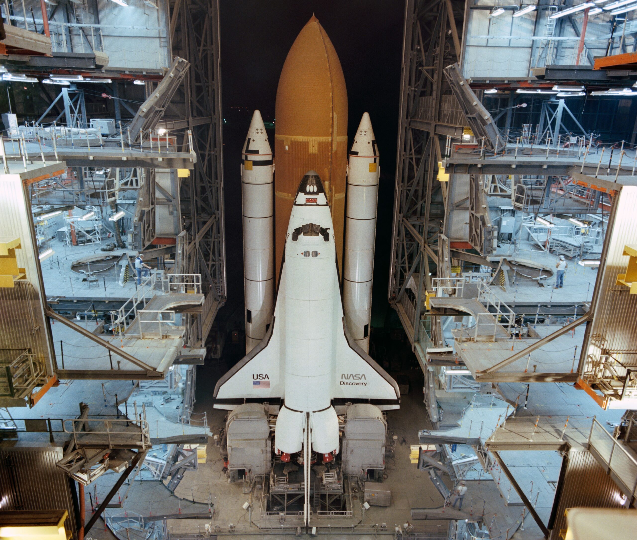 The completed stack is ready for its rollout to Launch Pad 39A